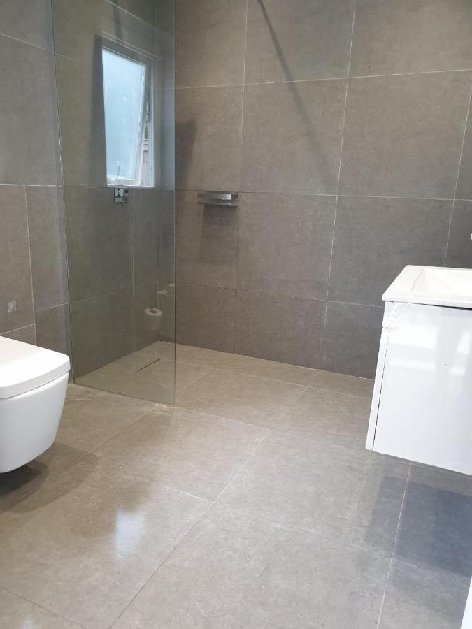 Balham, South London Spacious Guest House F2, 6 Rooms Available מראה חיצוני תמונה